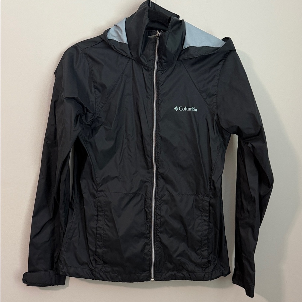 Columbia Black Lightweight Hooded Windbreaker with Light Blue Trim